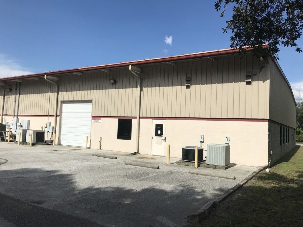 East Tampa / Brandon Warehouse w/ HVAC for Lease: 10350 Fisher Ave, Tampa, FL 33619